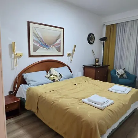 Sky Retreat - D Apartment *